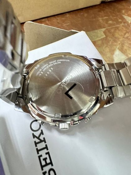 นาฬิกา seiko chronograph ซื้อมายังไม่ได้ใช้ครับมีครบทั้งกล่องและใบรับประกัน สนใจต่อรองราคาได้ครับนิดนึง รูปที่ 4