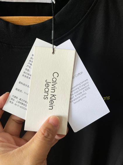 Calvin Klein ของแท้ ของใหม่ป้ายห้อย สีดำ size M ขนาดอก 42  รูปที่ 4