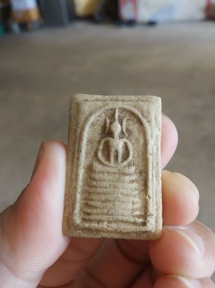 พระเนื้อว่านผสมผง(พระพิมพ์พระสมเด็จเกศไชโยอกร่องหลังเรียบ(130402)(ไม่ทราบรุ่นและอายุ)(ไม่ทราบพระเกจิที่สร้าง))พระบ้านพระเครื่องรางของมงคล รูปที่ 4