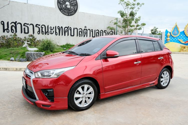 Toyota Yaris 2015 1.2 G Sedan เบนซิน ไม่ติดแก๊ส เกียร์อัตโนมัติ แดง รูปที่ 3