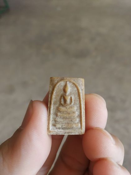 พระเนื้อว่านผสมผงพิมพ์เล็ก(พระพิมพ์พระสมเด็จหลังเรียบเนื้อออกเหลืองเล็กน้อย(130407)(ไม่ทราบพระเกจิที่สร้าง))พระบ้านพระเครื่องรางของมงคล รูปที่ 4