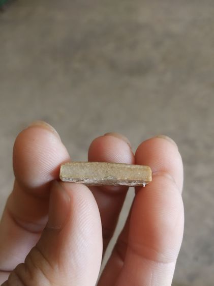 พระเนื้อว่านผสมผงพิมพ์เล็ก(พระพิมพ์พระสมเด็จหลังเรียบเนื้อออกเหลืองเล็กน้อย(130407)(ไม่ทราบพระเกจิที่สร้าง))พระบ้านพระเครื่องรางของมงคล รูปที่ 14