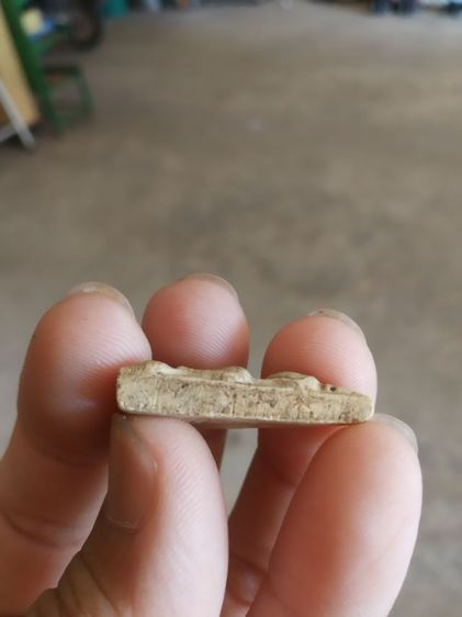 พระเนื้อว่านผสมผงพิมพ์เล็ก(พระพิมพ์พระนางพญาหลังเรียบ(เนื้อไม่ค่อยขาว)(130408)(ไม่ทราบพระเกจิที่สร้าง))พระบ้านพระเครื่องรางของมงคล รูปที่ 14