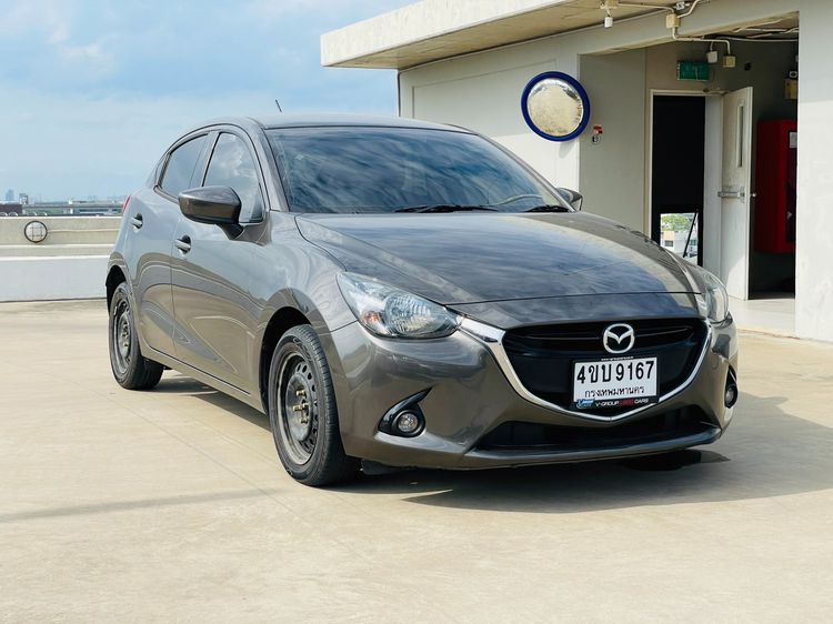 Mazda Mazda 2 2016 1.3 High Plus Sedan เบนซิน ไม่ติดแก๊ส เกียร์อัตโนมัติ ดำ รูปที่ 3