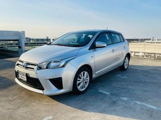 Toyota Yaris 1.2 E  ซื้อรถผ่านไลน์ รับฟรีบัตรเติมน้ำมัน K01639