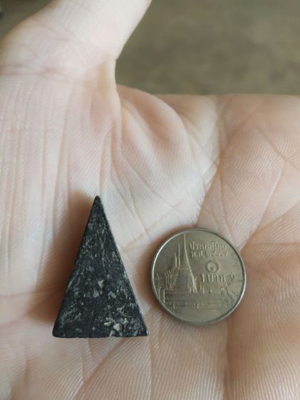 พระเนื้อดินผสมผงใบลานพิมพ์เล็ก(พระพิมพ์พระนางพญาหลังเรียบเนื้อออกสีดำ(130410)(ไม่ทราบพระเกจิที่สร้าง))พระบ้านพระเครื่องรางของมงคล รูปที่ 5