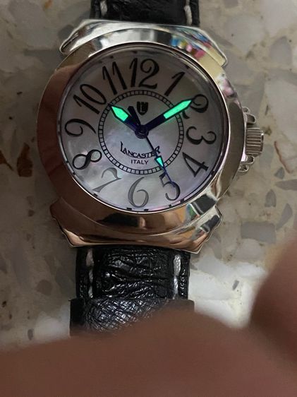 นาฬิกายี่ห้อ LANCASTER  ควอทซ์ ของแท้มือสอง สแตนเลส สายเปลี่ยนมา ล้อคสายเดิมๆ ขนาดเลดี้  800฿ รูปที่ 4