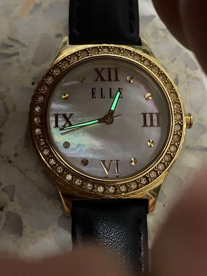 นาฬิกายี่ห้อ ELLE  ควอทซ์ ของแท้มือสอง ทองยังสวย สายหนังเปลี่ยนใหม่ 700฿ รูปที่ 9