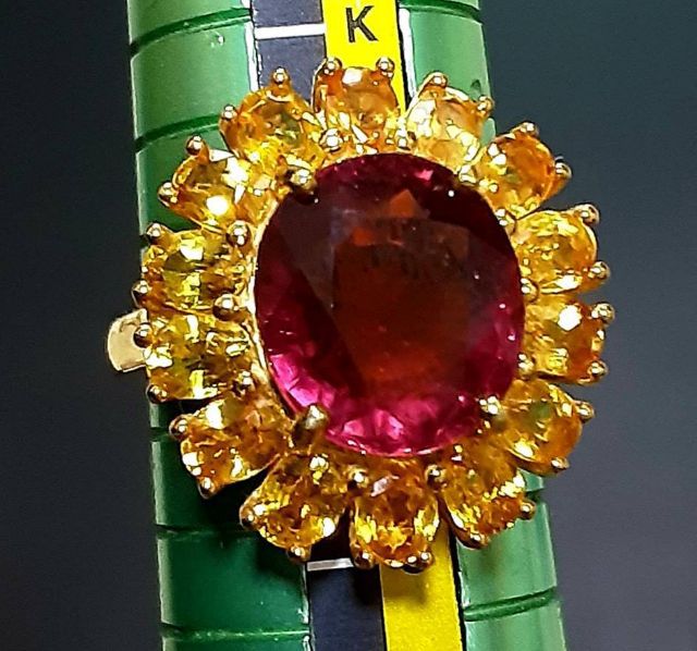 พลอยรูเบลไลต์ 4.77กะรัต ล้อมบุษราคัม 3.45กะรัต ตัวเรือนเงินชุบทอง รูปที่ 6