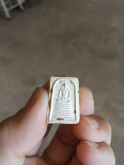 พระเนื้อว่านผสมผงพิมพ์เล็ก(พระพิมพ์พระสมเด็จเกศไชโยอกร่องหลังเรียบเนื้อออกขาว(130413)(ไม่ทราบพระเกจิที่สร้าง))พระบ้านพระเครื่องรางของมงคล รูปที่ 6