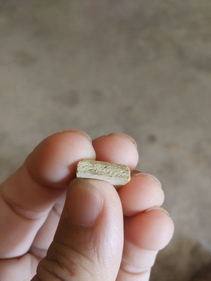 พระเนื้อว่านผสมผงพิมพ์เล็ก(พระพิมพ์พระสมเด็จหลังเรียบ(ไม่ทราบอายุและรุ่น)(ไม่ทราบพระเกจิที่สร้าง)(130414))พระบ้านพระเครื่องรางของมงคล รูปที่ 17