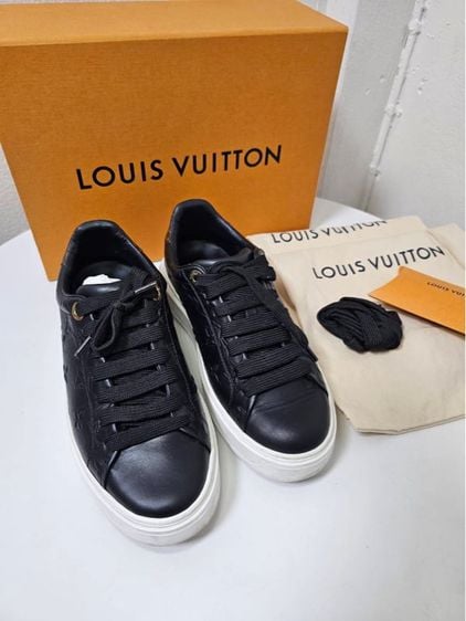รองเท้าLouis Vuitton 