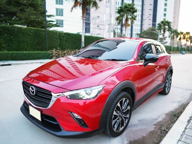รถ Mazda CX-3 2.0 C สี แดง