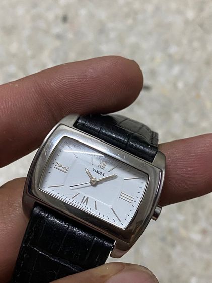 นาฬิกายี่ห้อ TIMEX   เลดี้ ของแท้มือสอง สแตนเลส สายหนัง  600฿ รูปที่ 3