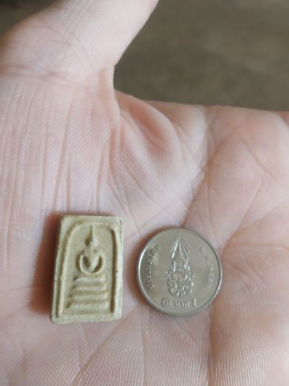 พระเนื้อผงน้ำมันพิมพ์เล็ก(พระพิมพ์พระสมเด็จคะแนนหลังเรียบ(140402)(ไม่ทราบพระเกจิที่สร้าง)(ไม่ทราบรุ่นและอายุ))พระบ้านพระเครื่องรางของมงคล รูปที่ 8