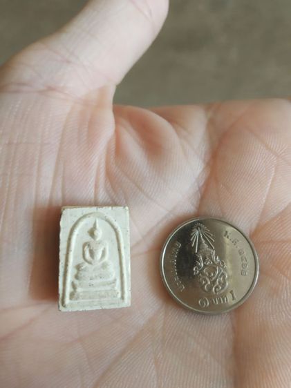 พระเนื้อว่านผสมผงพิมพ์เล็ก(พระพิมพ์พระสมเด็จพิมพ์คะแนนหลังเรียบ(พระใหม่)(140406)(ไม่ทราบพระเกจิที่สร้าง)(ไม่ทราบรุ่นและอายุ))เครื่องของมงคล รูปที่ 7