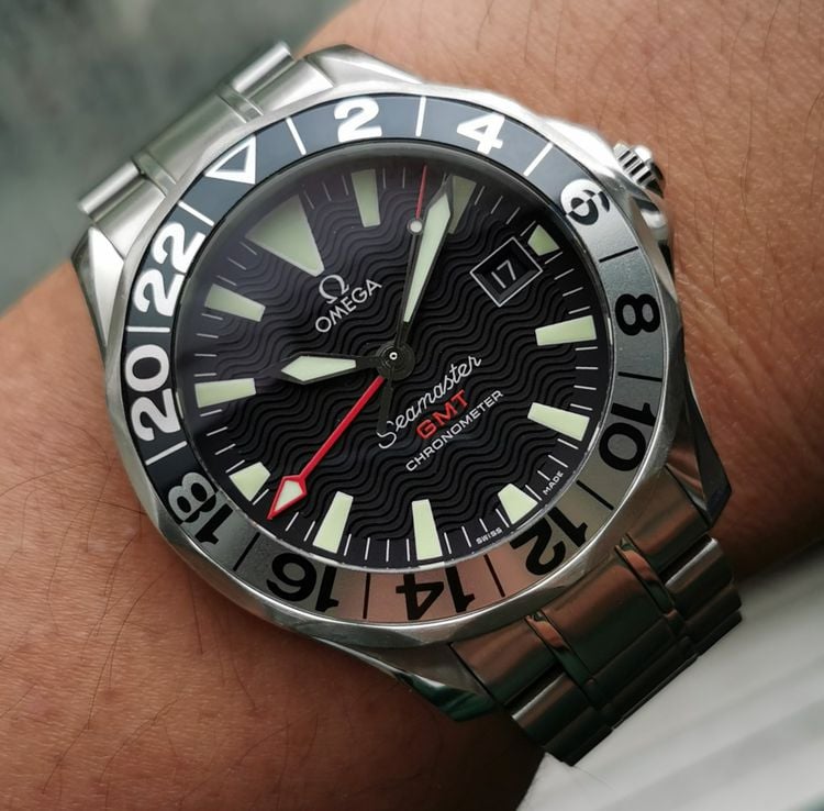 Omega Seamaster 50th Anniversary GMT รูปที่ 2