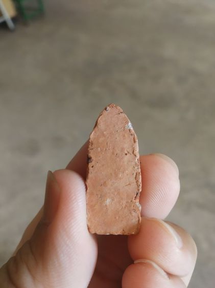 พระเนื้อดินผสมผง(พระพิมพ์พระปางลีลากำแพงเขย่งหรือพระปางลีลากำแพงข้างเม็ด(140409)(ไม่ทราบพระเกจิที่สร้าง)(พระใหม่))พระเครื่องรางของมงคล รูปที่ 5