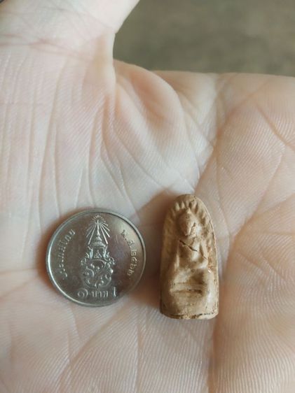 พระเนื้อดินพิมพ์เล็ก(พระพิมพ์พระรอดหลังเรียบ(พระใหม่ไม่ค่อยสวย)(140410)(ไม่ทราบพระเกจิที่สร้าง))พระบ้านพระเครื่องรางของมงคล รูปที่ 5