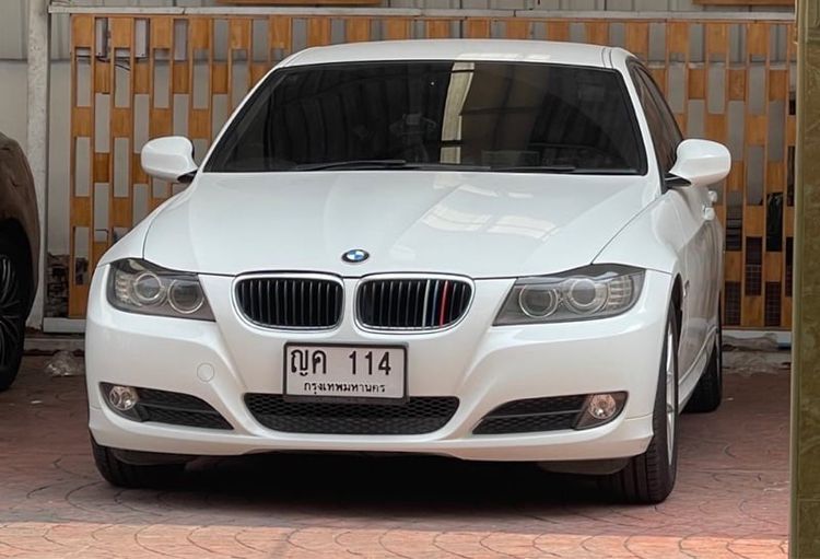 BMW Series 3 2011 318i Sedan เบนซิน ไม่ติดแก๊ส เกียร์อัตโนมัติ ขาว