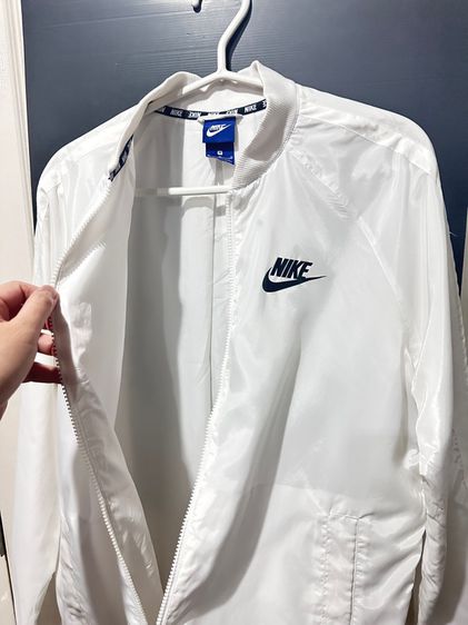 เสื้อแจ็คเก็ต(ผ้าร่มสีขาว) แบรนด์ Nike รูปที่ 8