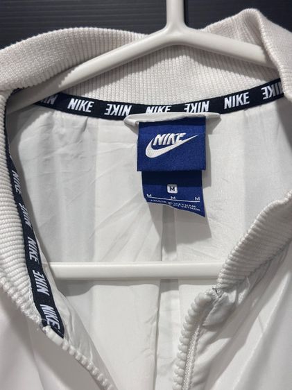 เสื้อแจ็คเก็ต(ผ้าร่มสีขาว) แบรนด์ Nike รูปที่ 7