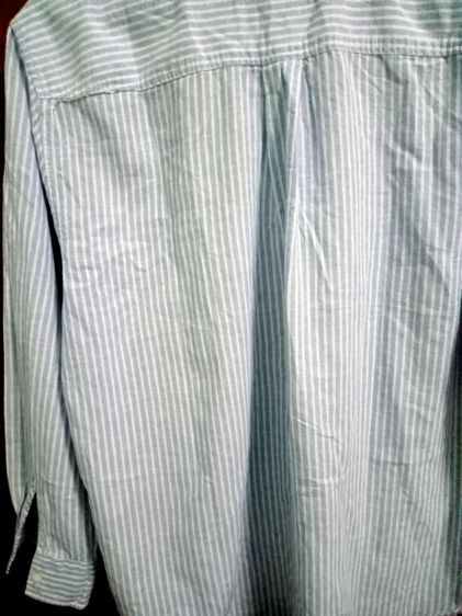 HM Linen Blend เสื้อเชิ้ตผู้ชายสีฟ้าลายทางลง Size EUR USA M 1อก 46 ยาว แขนยาว 22 มีกระเป๋าตรงอก ป้ายแคร์ครบกระดุมสำรอง 1 เม็ดมีกระเป๋าตรงอก รูปที่ 6