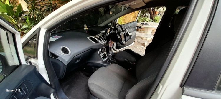 Ford Fiesta 2011 1.6 Sport Sedan เบนซิน ไม่ติดแก๊ส เกียร์อัตโนมัติ ขาว รูปที่ 2