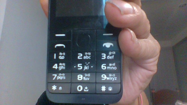 Nokia RM-220 เหมาะสำหรับเล่นฟัง รูปที่ 3