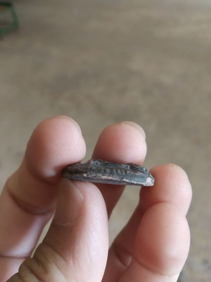 พระเนื้อดินผสมผงว่านรูปทรงกลม(พระรูปเหมือนพระครูบาดวงแก้ว(วัดวิเวกวนาราม)(ปฐมเจ้าอาวาส)(จังหวัดเชียงใหม่))พระบ้านพระเครื่องรางของมงคล รูปที่ 14