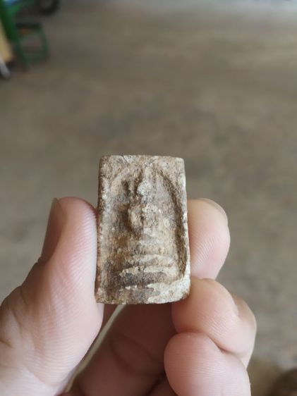 พระเนื้อว่านผสมผงพิมพ์กลาง(พระพิมพ์พระสมเด็จหลังเรียบ(ไม่สวยไม่ทราบพระเกจิที่สร้าง)(ไม่ทราบรุ่นและอายุ)(150403))พระบ้านพระเครื่องรางของมงคล รูปที่ 8