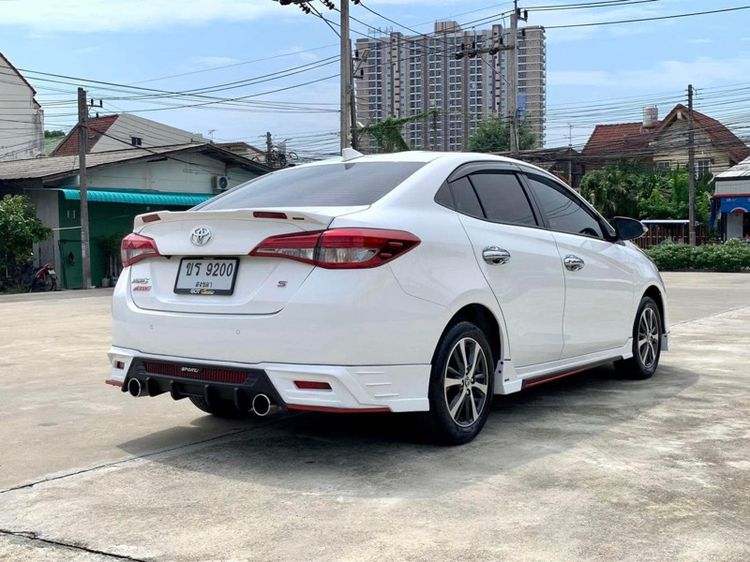 Toyota Yaris ATIV 2018 1.2 S Plus Sedan เบนซิน เกียร์อัตโนมัติ ขาว รูปที่ 2