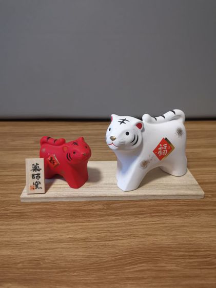 Bai Hu ,Hong Hu .Japan Ceramic Art  รูปที่ 3