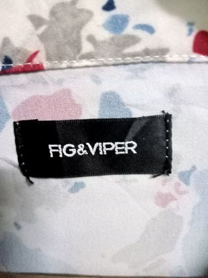 Fig Viper เสื้อผู้หญิงสไตล์crop top Free sizeมีกระดุมหน้า 3 เม็ดอก 44 ยาว 16.5:แขนยาว 9.5 ไหล่กว้าง 6นิ้ว สภาพดีมาก  รูปที่ 11