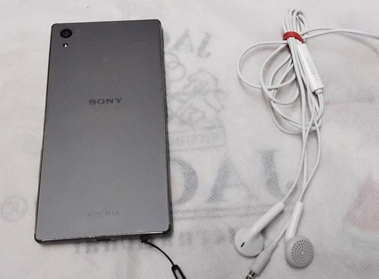 Sony Xperia Z5   แถม หูฟัง รูปที่ 4