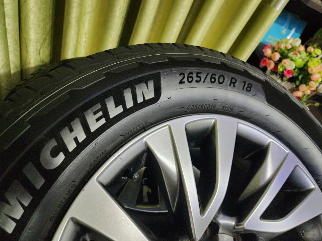 ขายล้อแม็ก Toyota ฟอร์จูนเนอร์ ขอบ18 พร้อมยาง Michelin Primacy SUV ขนาด 265 6018 ปี22 รูปที่ 7