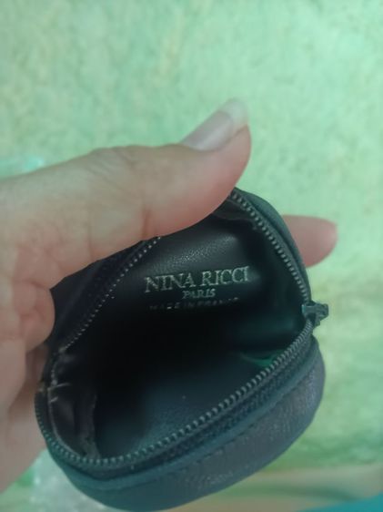 กระเป๋าใส่เหรียญหนังแท้สีเขียว  nina ricci รูปที่ 2