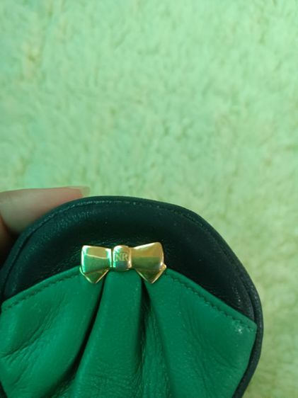 กระเป๋าใส่เหรียญหนังแท้สีเขียว  nina ricci รูปที่ 3