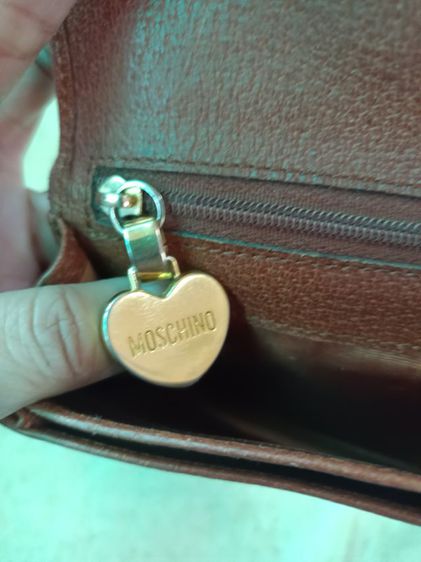 กระเป๋าสตางค์หนังแท้สีน้ำตาล Moschino รูปที่ 5