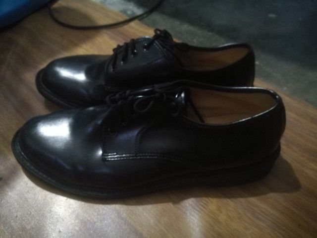 ขายรองเท้าคัทชูหนังแก้วสีดำ ยี่ห้อ บาจา (Bata) เบอร์ 6 us รูปที่ 2