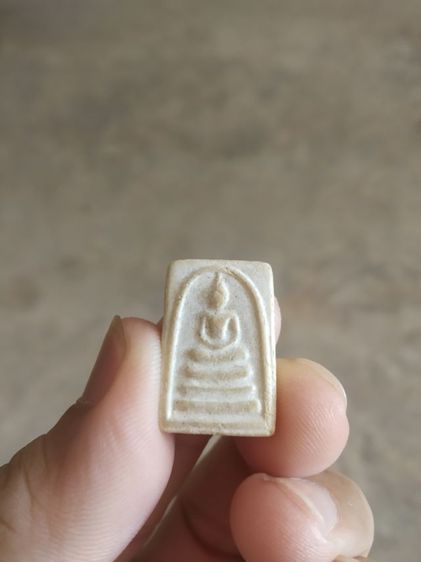 พระเนื้อว่านผสมผงพิมพ์เล็ก(พระพิมพ์พระสมเด็จนั่งบนฐานหลังเรียบ(160409)(ไม่ทราบพระเกจิที่สร้าง)พระใหม่)พระบ้านพระเครื่องรางของมงคล รูปที่ 2