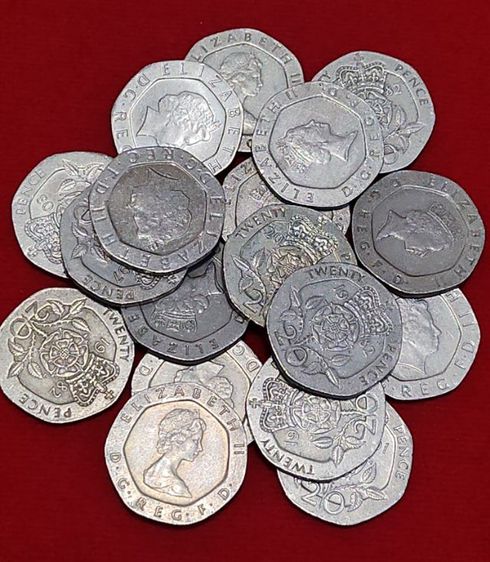 เหรียญUK อังกฤษ20​ pence​ Elizerbeth​ II คละค.ศ.​1982-2005 ผ่านใช้ สภาพสวยรับประกันแท้💯 รูปที่ 2