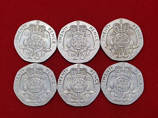 เหรียญUK อังกฤษ20​ pence​ Elizerbeth​ II คละค.ศ.​1982-2005 ผ่านใช้ สภาพสวยรับประกันแท้💯 รูปที่ 3