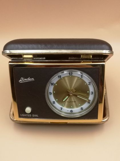 นาฬิกาปลุก แนว Vintage แบบไขลาน สำหรับพกไว้เดินทาง ยี่ห้อ Linden  รูปที่ 3