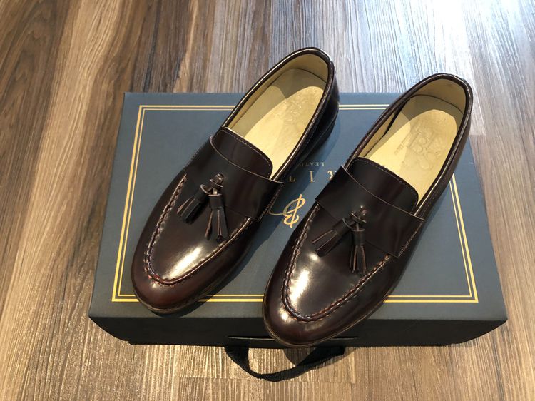 รองเท้าหนัง รุ่น Wild Tassel Loafers จากร้าน British - มือสอง เหมือนใหม่ รูปที่ 3