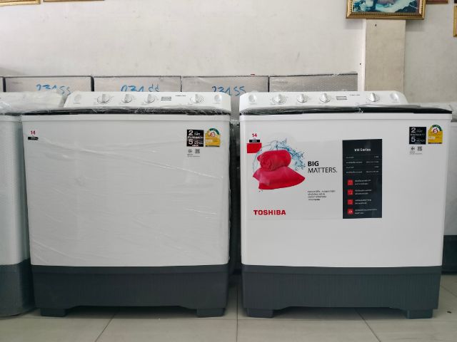 เครื่องซักผ้า 2 ถัง toshiba 14 กิโลเป็นสินค้าใหม่ยังไม่ผ่านการใช้งานประกันศูนย์ toshiba ราคา 4,990 บาทสนใจโทร 085-386-1317 รูปที่ 2