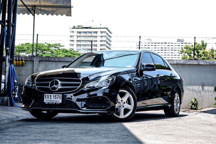 Mercedes-Benz E-Class 2014 E200 CGI Sedan เบนซิน ไม่ติดแก๊ส เกียร์อัตโนมัติ ดำ