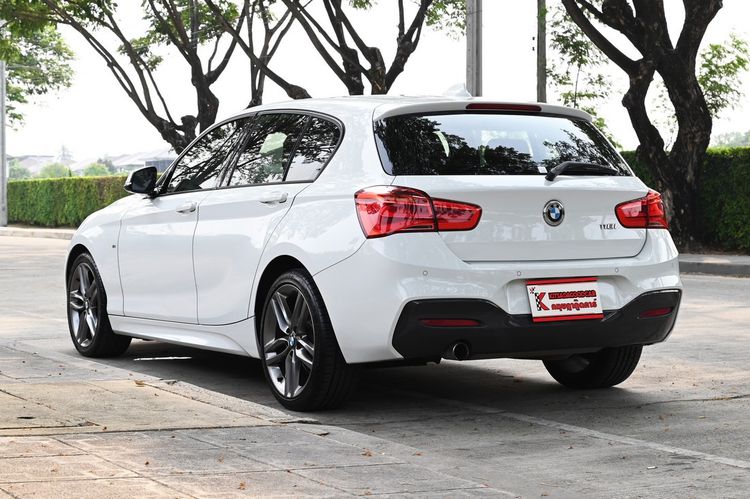 BMW Series 1 2016 118i Sedan เบนซิน เกียร์อัตโนมัติ ขาว รูปที่ 3