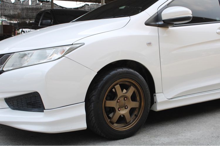 Honda City 2014 1.5 V i-VTEC Sedan เบนซิน ไม่ติดแก๊ส เกียร์อัตโนมัติ ขาว รูปที่ 4