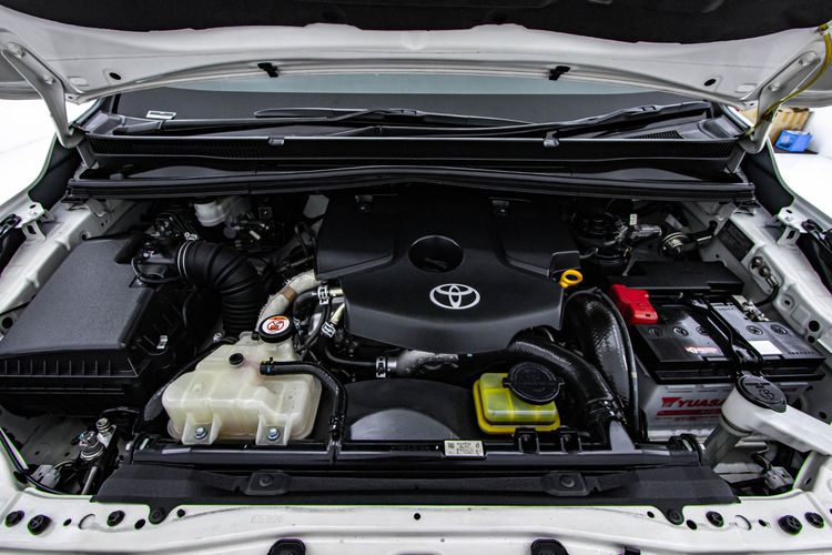 Toyota Innova 2019 2.8 Crysta G Utility-car ดีเซล ไม่ติดแก๊ส เกียร์อัตโนมัติ ขาว รูปที่ 4